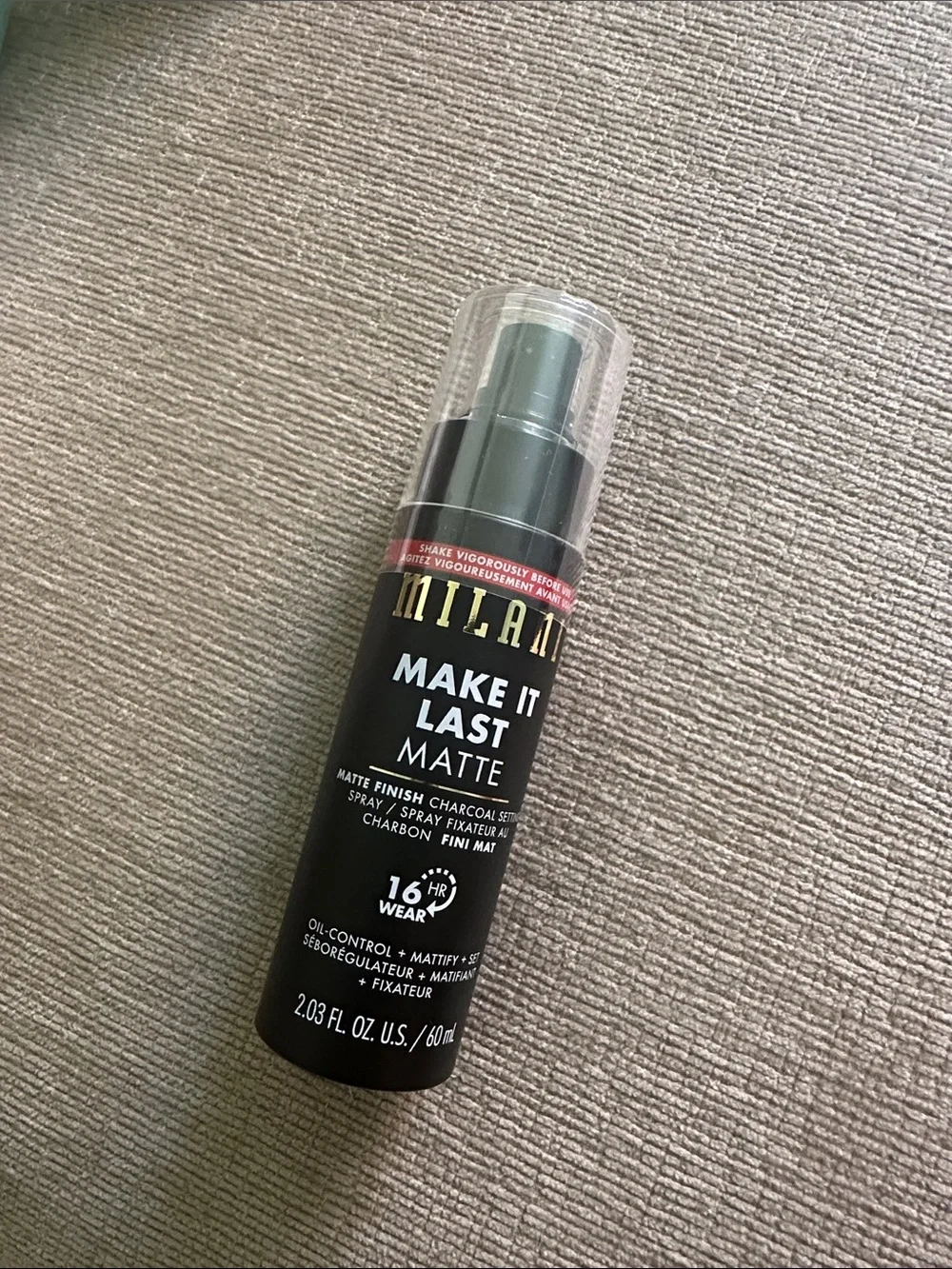 Milani MAKE IT LAST MATTE - MATTE FINISH CHARCOAL SETTING SPRAY brand new